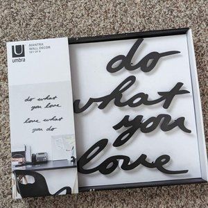 UMBRA: Home Decor Sign